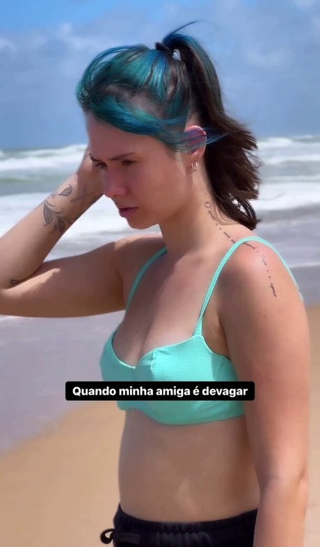 Julia K Barni porn model pic