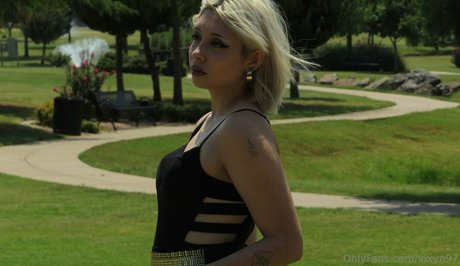 vixyn97 best actress pictures