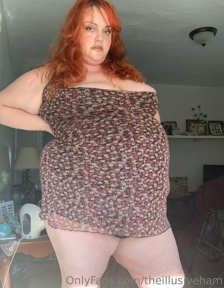 theillusiveham model hot pics