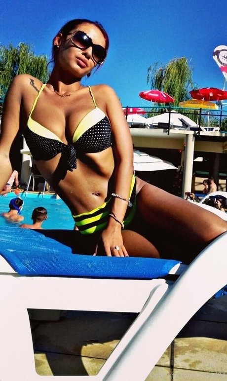 roxanaionescu star exclusive photo