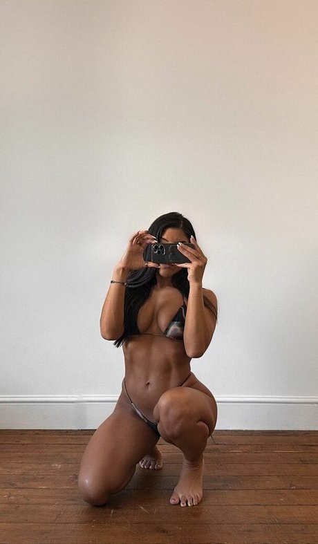 Leah Shutkever model porn images