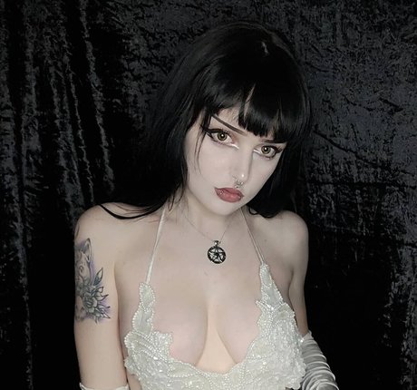 missdellavigne adult star pic