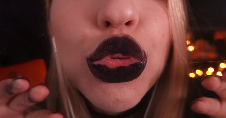 FrivolousFox ASMR nude model galleries