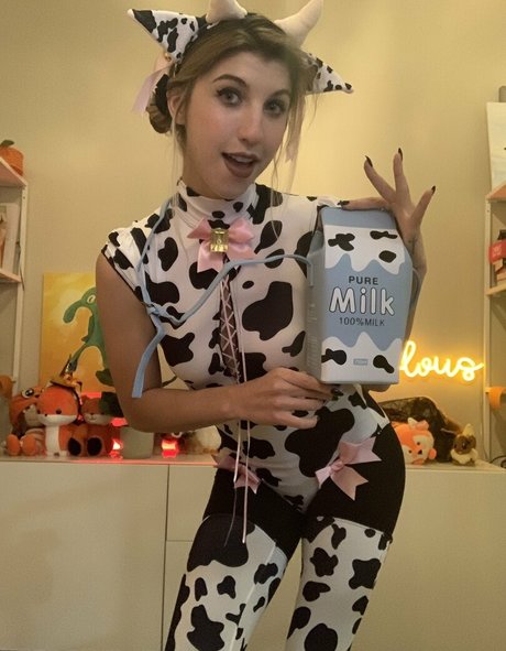 FrivolousFox ASMR nice pornstar picture