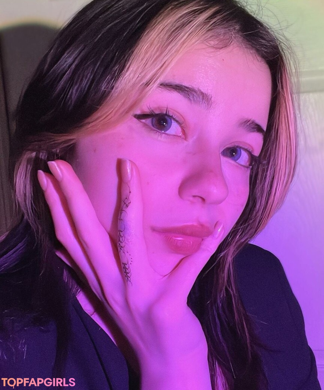 blonde mom onlyfans pornos archive