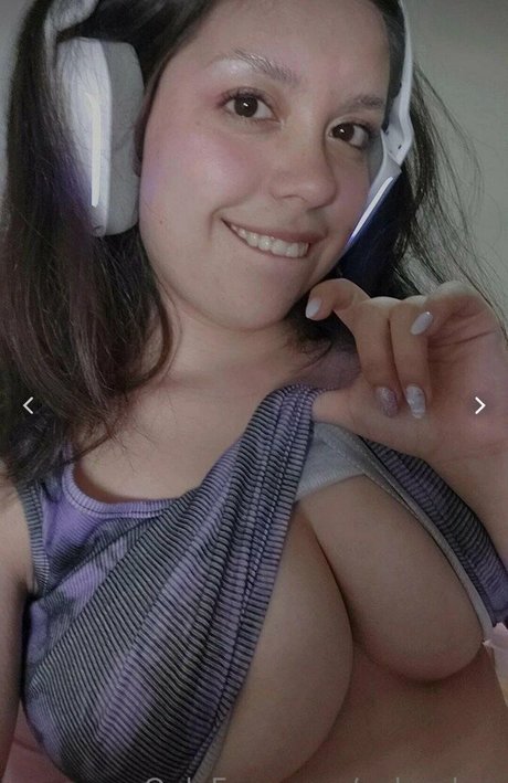 ValeRukyy model nudes photo