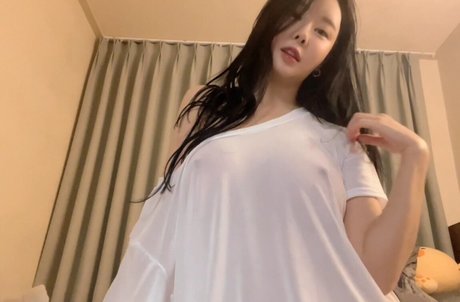 Tangle Dahee model free pics