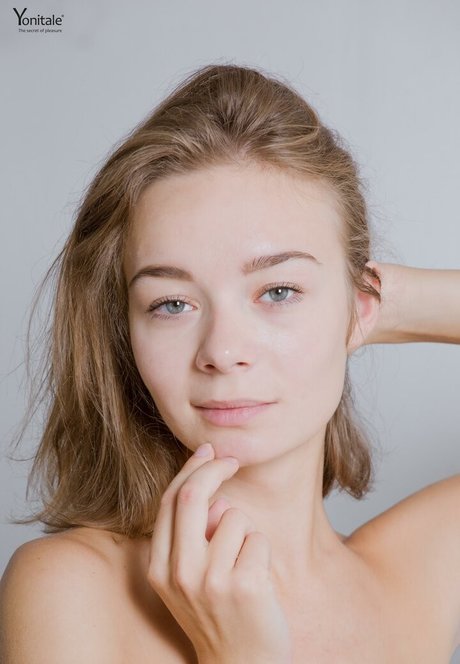 Madeline Y nude actress image