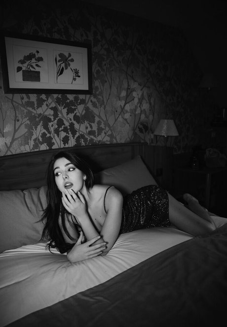 Niemesia nudes actress img