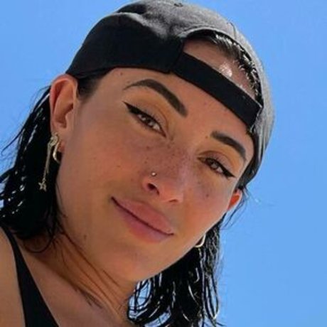 Techno DJ star pornographic pictures