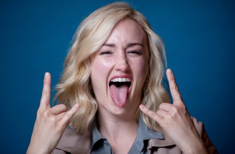 Ashley Johnson star photos