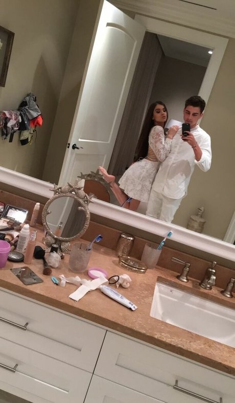 Hailee Steinfeld nudes actress picture