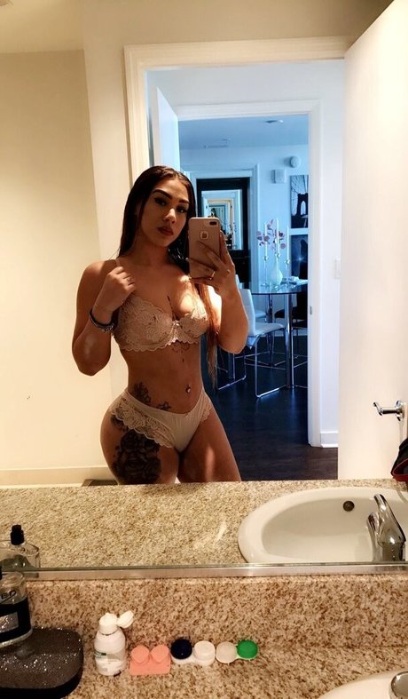 melifineass star pornographic photo