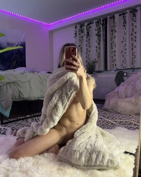 Petitenfit nudes star photos