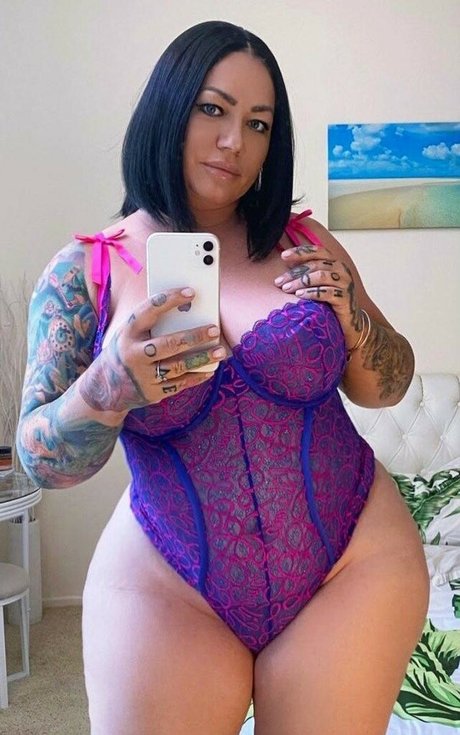 Elke The Stallion hot star photos