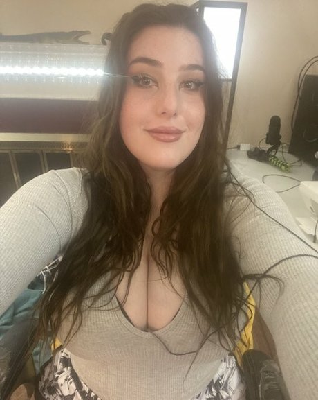 Moxy Mary pornstar sexy photo