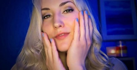 ASMR Shortbread model erotic pic