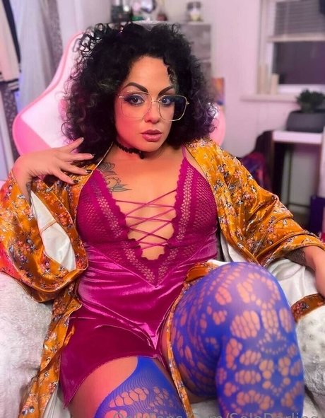 Solo Darling exclusive pornstar images