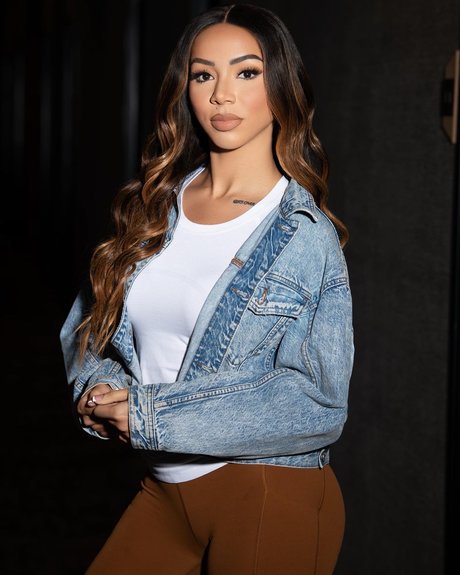 Brittany Renner star hd images