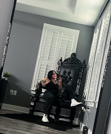 shemale outdoor onlyfans hot archive