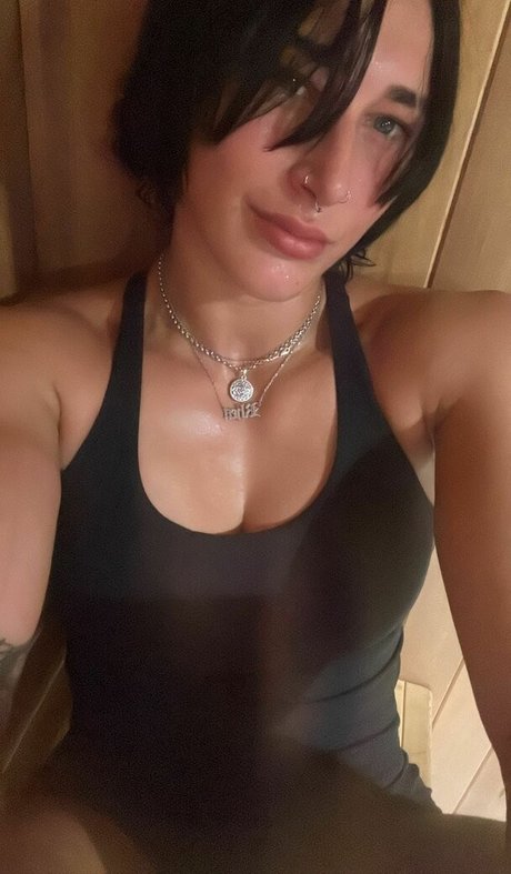 Rhea Ripley pretty model gallery