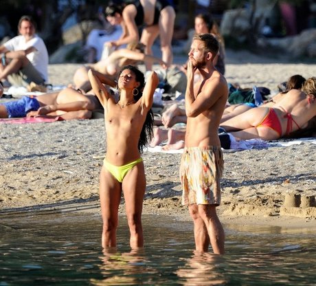 Vick Hope star naked images