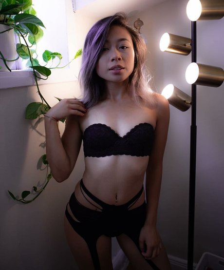 Charliedrizzle top model pictures