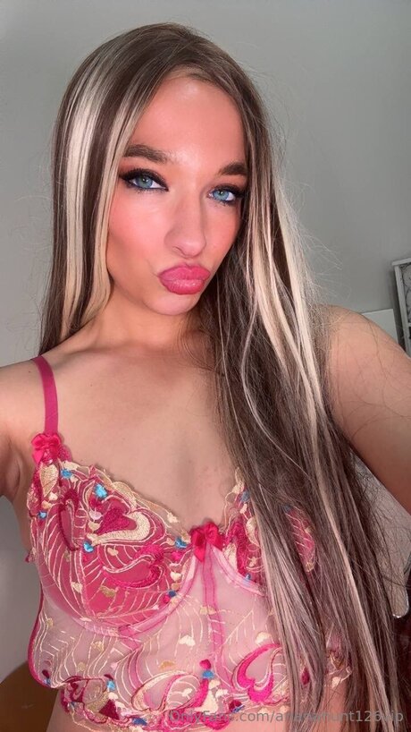 Arianahunt126vip sexy actress pic
