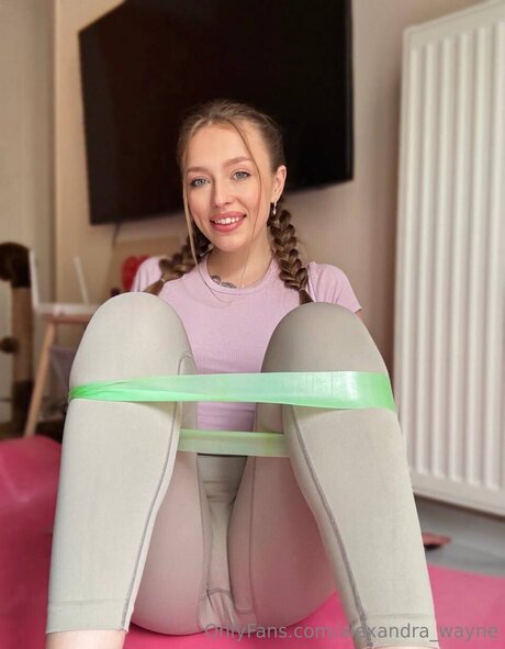 Alexandra Wayne porn star photo