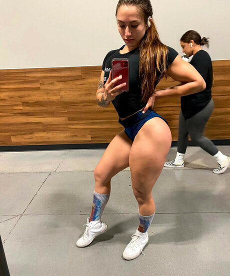 Janice Gil nude model picture