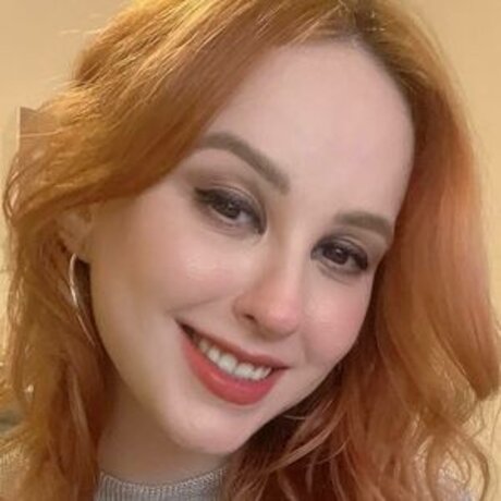 Leticia Motta hot star image
