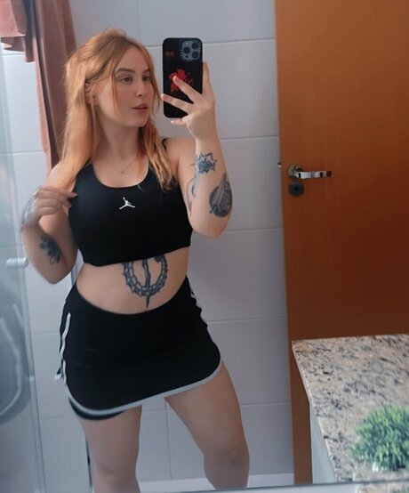 Leticia Motta perfect pornstar pictures