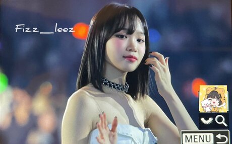 Kim Chaewon free star picture
