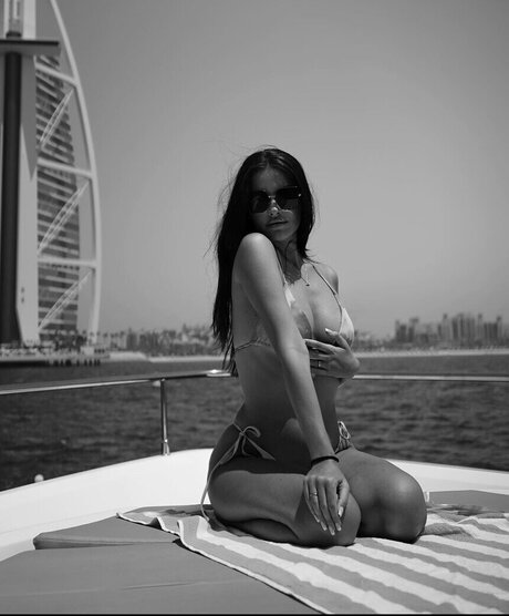 Enisa bukvic sex model picture