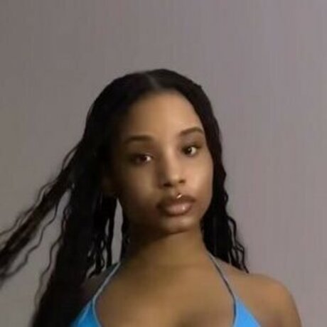 iisoyummy model exclusive img