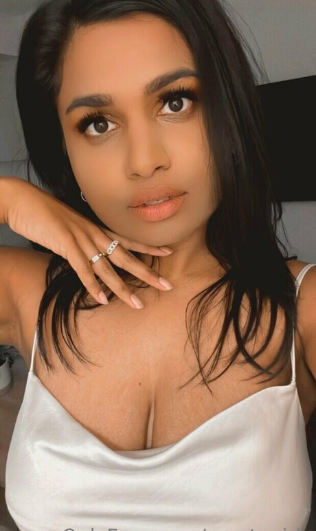 Miss Patel high quality pornstar images