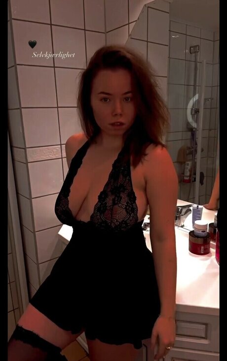 Jana Kristina Heiland free pornstar picture