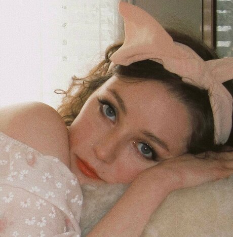 Nicole Dollanganger sex pornstar img