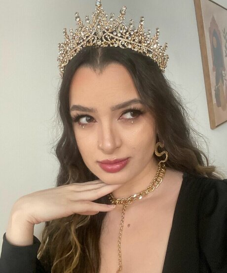 Ashley Ippolito pretty model photo