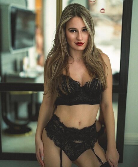 Celine Zed model nude image
