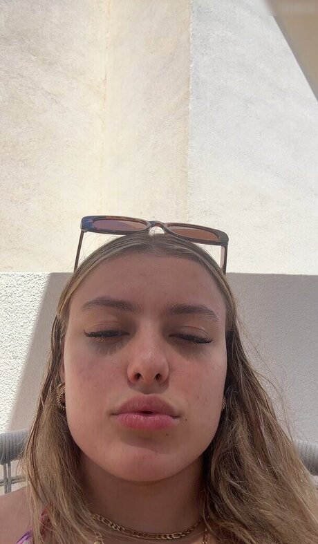 Emma Malewski hot star photo