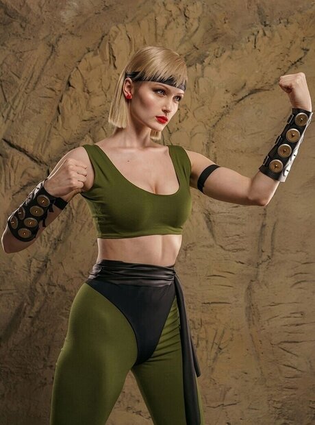 Mortal Kombat Erotic Cosplay model pornographic photo