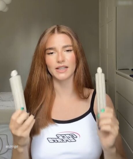 Julia Schulze nudes model photos