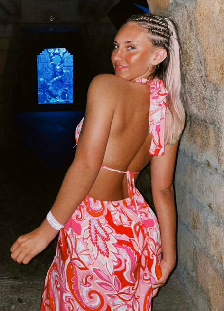 Blakely Ricketts star erotic photo