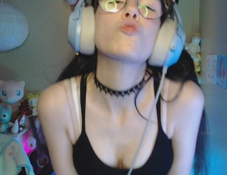 Skymi chan star naked pic