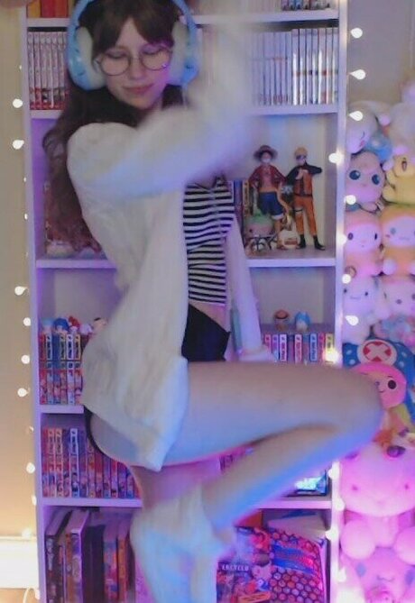 Skymi chan exclusive model img