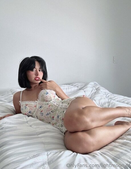 xlightmoon x nudes actress photo