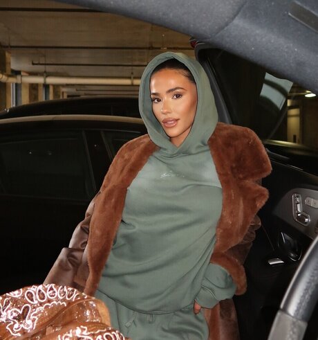 baddiejuu pornstar adult images