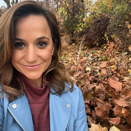 Dianna Russini beautiful star img