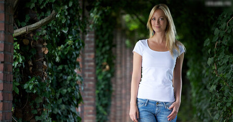 Angela Finger Erben exclusive model photo
